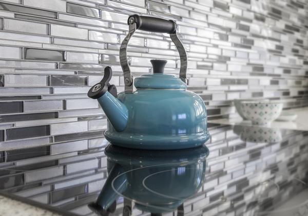 
Denver’s Natural Stone Sales Shows Why Mosaic Backsplashes Are The Way To Go